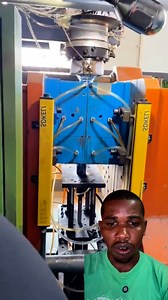 Miren cómo es que fabrican los botellones de agua #fabrican #agua #botellones #increible | Juan Carlos Luna