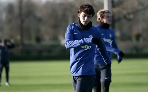 【1080P HD】来喽来喽 菲利克斯完成切尔西首场训练课 附小菲个人专访 期待Felix在车子的表现