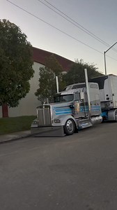 Fleenor Brothers @mbc_truckwash #kenworthw900l #reefergang #largecar #bigrig | Texas Big Rigs