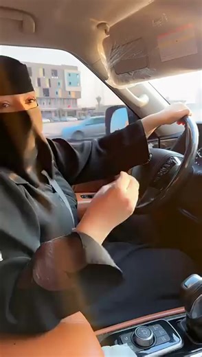 anood🇸🇦 on Instagram: "#friday #night #aboutlastnight #dolledup"