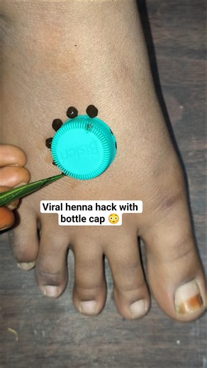 😱 easy and simple mehendi design with bottle cap😳 viral henna hack 😱#viral #mehndi #trending #shorts