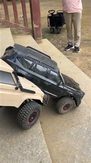 Remote Control Real Scale Toyota RC Crawler Goes Crazy