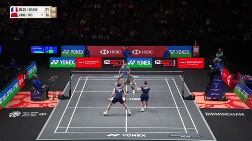 Tom Gicquel et Delphine Delrue qualifiés pour le dernier carré