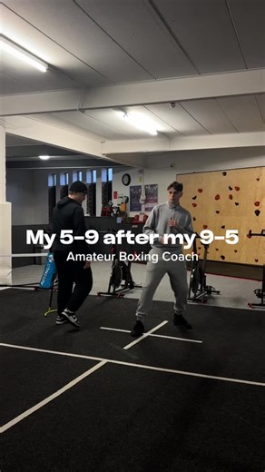 Maximus Rushforth on Instagram: "My 5-9 after 9-5 , I’m a man it’s more work and time with the Mrs and food. Simile life= happiness. #dayinthelife #19yearsold #boxing #health #healthylifestyle"