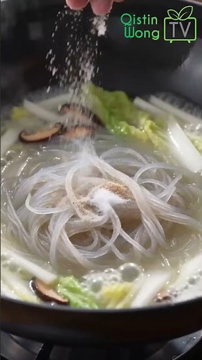【超下飯家常菜】白菜冬粉這樣煮太好吃了！濃郁香甜「黃金白菜粉絲煲」一鍋到底快速上桌 🍲
