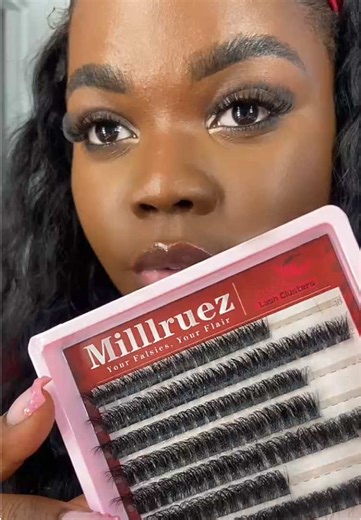 Don’t miss out on this set!! These lash cluster kits are way too good. The curl is what really makes the look 🤩🤩 #diylashesathome #diylashclusters #lashclusters #milllruezlashes #easydiylashes