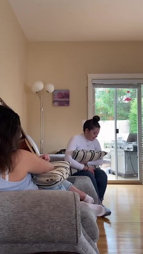 Male Acoustic Singer Performs 'Because of You' by Kelly Clarkson