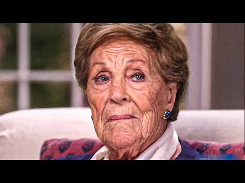 Julie Andrews Is Now Almost 90 How She Lives Is Sad