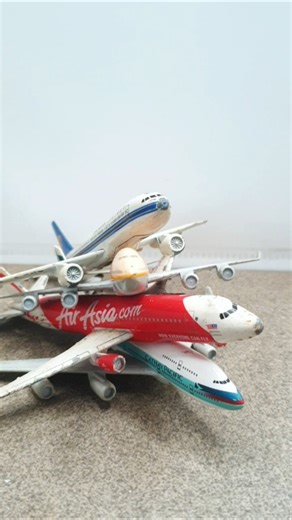 Diecast airplane airlines plane collection #diecast #airplane #airlines #plane
