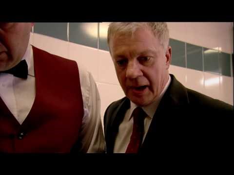 Roy Thinks Fast! The IT Crowd Disabled toilet | Series 2 - Episode 1