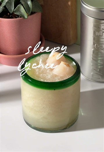 How to make the Sleepy Lyche Sleep Elixir😴 — Sleepy Lychee Tea, brewed and cooled Lychee syrup, to taste 1 cup lychee (fresh or canned) 2 cups ice