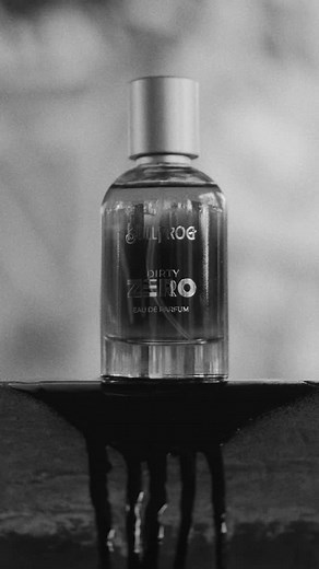 It’s here. Unique. Essential. Magnetic. A fragrance with zero regrets — made for those who don’t follow the rules. ✨ Discover more at bullfrogbarbershop.com #EffettoBullfrog 🐸 | Bullfrog Modern Electric Barber