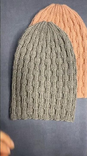 Quick & Cozy Beanie 🧶 | Two Colours, One Size | Step-by-Step Mini Tutorial