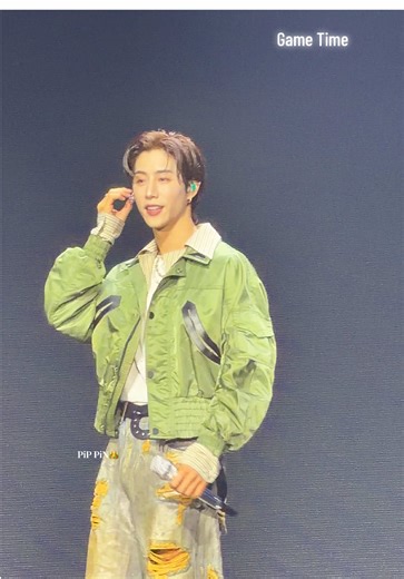 DJ นุ้ย เป็น MC ดีมากเลย 👏🏻#marktuan #marktuanfanconbkkb2026 #theshapofyoubkk #silhouette #marktuantheshapofyou_bkkd1