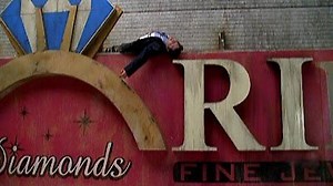 Watch Heroes Season 1 Episode 15 - Run!