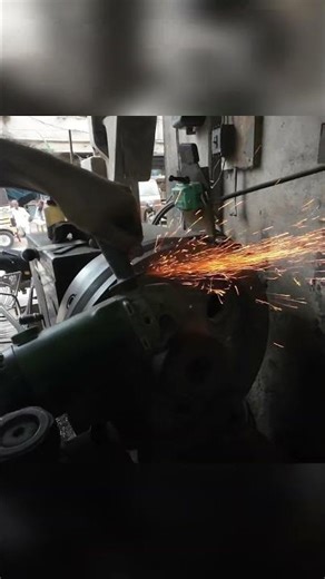 The process of manual production of flywheels #flywheel #manufecturer #process #massproduction