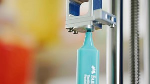 Faber-Castell 如何制作荧光笔？