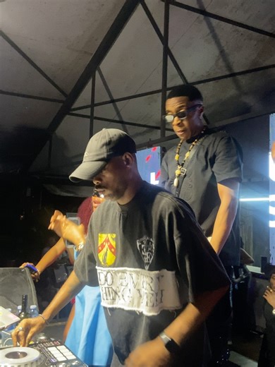 Bruno Oguike on Instagram: "This is what it feels like to party with Alien Boi👽 @houseofmoschino thank you for having me🙏🏽❤️ 🎤:@iconic_hypeman_freshtunez too good🔥🔥 #qpidondeck👽#QuestProfessor#AlienBoi👽 #fy#viralvideos #halloween #dj#djs"