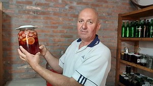 Nijedna jagoda nije bačena, nakon dobre prodaje Dragan je od preostalih napravio slasni liker