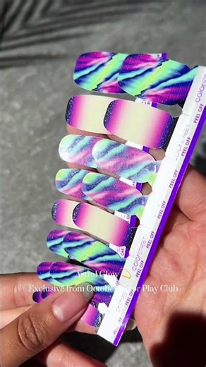 Glow In The Dark Nails done in 10 Minutes at Home