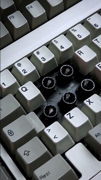 IBM Model M122 Sound Test | The IBM Battleship keyboard!