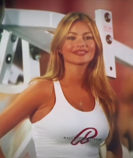 She was so pretty young omg (and still is) #sofiavergara #foryou #foryoupage #fyp #fy #slay #slayed #edit