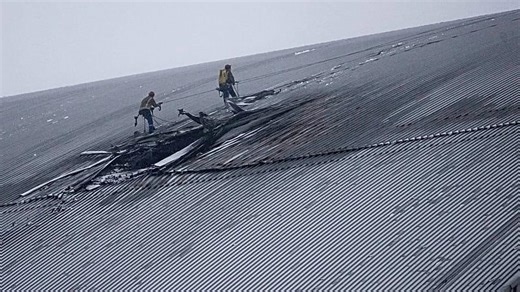 Kernkraftwerk Tschernobyl: Schutzstruktur nach Drohnenangriff beschädigt