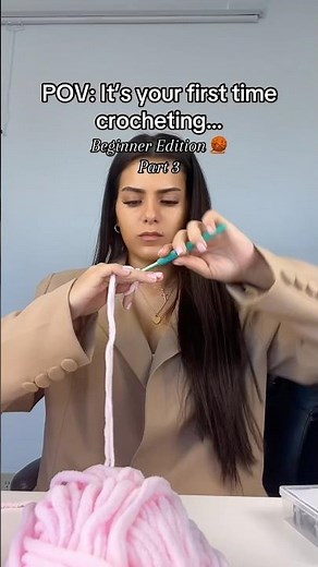 POV: ITS YOUR FIRST TIME CROCHETING 🧶 #crochet #beginnercrochet #funny