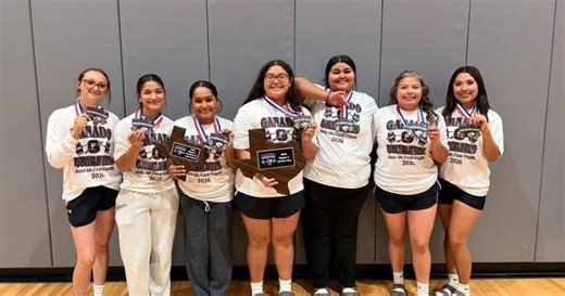 Road to State: Crossroads girl's powerlifters dominate at regional meets