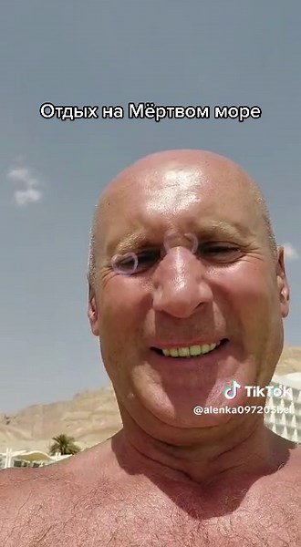 Swimming in a Turquoise Sea: A Relaxing Beach Experience