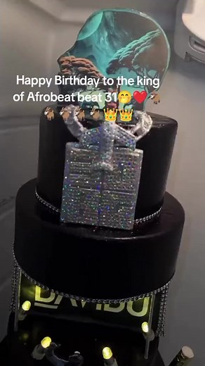 Happy Birthday to Davido long life enjoy your day 🎉🎉🎂🎂🎂👑 | Davido 30BG