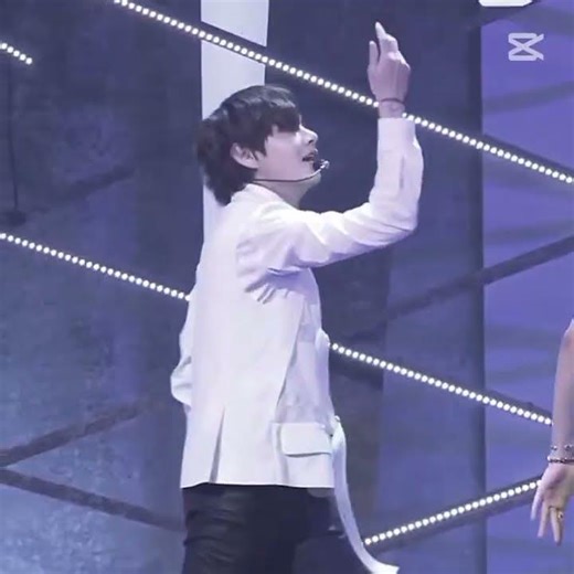 @Jichwiuo777 @myboykookie @xedit_dünyası80 #keşfetbeniöneçıkar #kpop