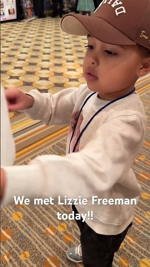 We met Lizzie Freeman, the voice actor of #pomni from #theamazingdigitalcircus today at Anime Dallas