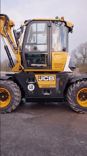 The innovative JCB Pothole Pro