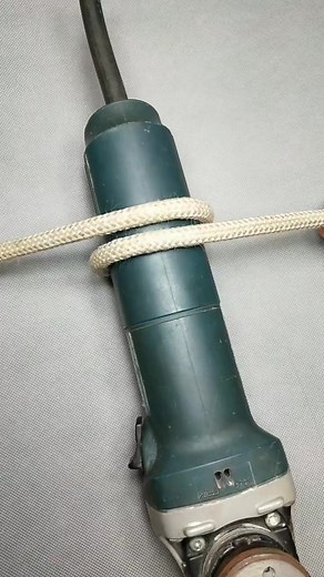 1.3K views · 25 reactions | The Ultimate Guide to Tying Knots, Tips how to tie cable ties in an easy and secure way #cableties #cablemanagement #zipties #diy #howto #lifehacks #organizing #security #tech #diycablemanagement #cabletiehacks #ropemaking #knottylife #knottypro #knottytip #knottytrick #ropemaking #knottylife #knottypro #knottytip #knottytrick #ropecraft #knottyhobby #knottyart #knottyskills #knottyknowledge | The Handyman's Haven | Facebook