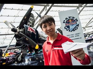 澳大生全球紙飛機比賽勇奪亞軍 讓夢想一飛沖天 UM Student Wins 2nd Prize in International Paper Plane Contest