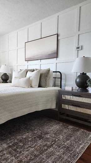 Amazon wireless charger clock✨️ Comment BEDROOM for links to be sent directly to your inbox! This clock is so aesthetic, and I love that it eliminates the need for a phone charger! It comes in several colors & is perfect for your nightstand. • #amazonhome #amazonhack #amazonmusthaves #houseandhome #bedroominspo #aesthetic #cozyhome #cornerofmyhome • Cozy bedroom| neutral home decor| modern organic | home inspiration | fall decorating | affordable decor| cozy home| Walmart home decor | night stan