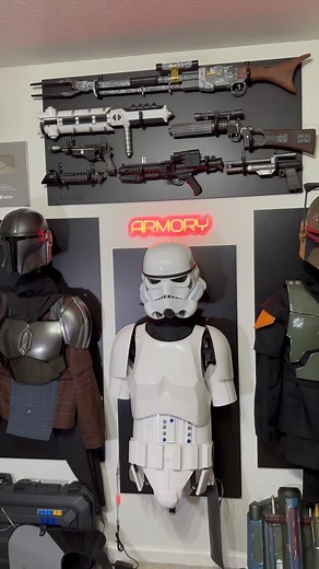 After each event or Con, the armor needs to go back up. Perfect affordable way to mount the cosplays #starwarscosplay #diy #howto #stormtrooper #cosplayer | polskihussar