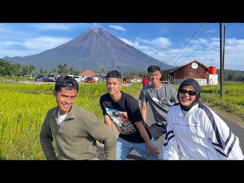 having so much fun in Pronojiwo.