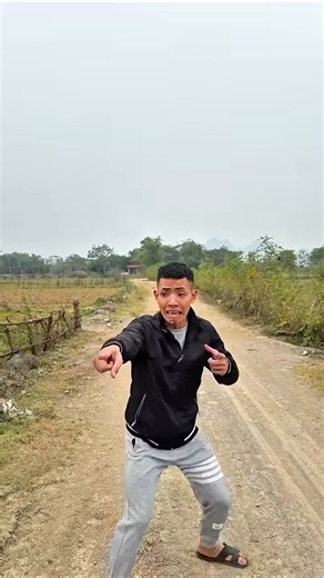 "The Mischievous Ghost Planning to"A Mischievous Ghost Freaked Me Out!#shotrs #3959#😲👻👹😧🥴☹️