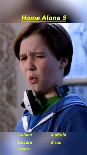 🤣Home Alone: The Holiday Heist (2012)-Old Man Freaks Out Inside the House