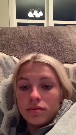 Flipper tooth #flipper#flippertooth #faketooth#faketoothcheck#tiktok#learnontiktok#facts#goodtoknow#BombPopAwards#foryou#dentistaentiktok#teethtok#fyp