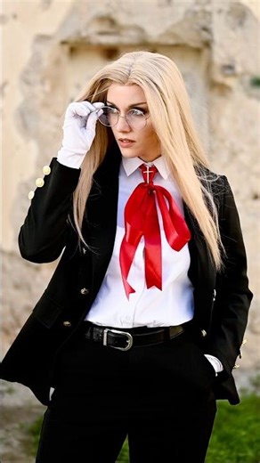 Sir Integra Hellsing🍷😎cosplay video