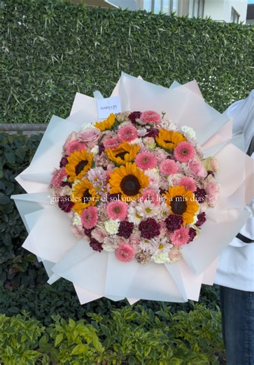 Brighten Your Day with Sunflowers: Flower Delivery