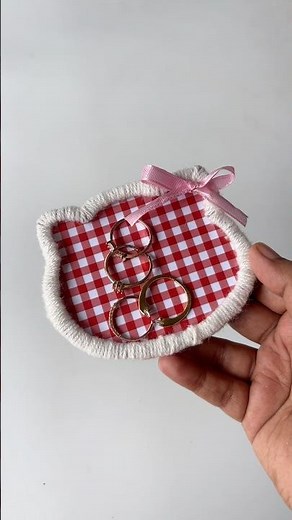 DIY trinket dish with cardboard🎀 | easy CRAFT ideas | ninu shaaji #shorts