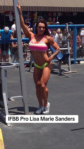 A few behind the scenes video of my photoshoot with Ian Sitren on Muscle Beach California. #ifbbpro #ifbbproleague #ifbbprofigure #ifbb #womenwithtattoos #womenwithmuscle #womenwithmusclesandtatts #musclegirls #proathlete