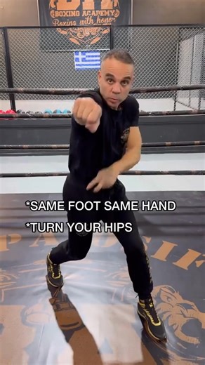 Step back and punch requires precise technique, maintaining proper balance and a strong stance #boxing #fyp | Boxing Style