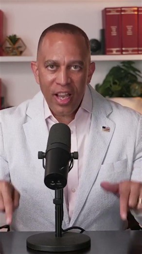 House Minority Leader Hakeem Jeffries joins Bleep! to talk transparency & more