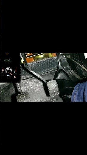 extreme fast driving in boots pedal pumping as requested (207 Km/h)