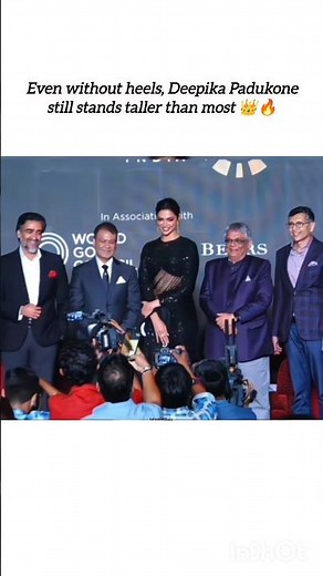 when deepika padukone’s height steals the show🔥#bollywood #deepikapadukone #shorts